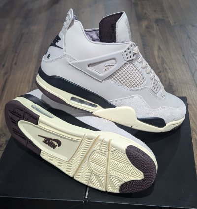 Ma Mani re Nike Air Jordan 4 Retro