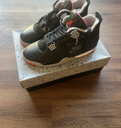 Men Nike Air Jordan 4 2024 Retro Bred Sneakers
