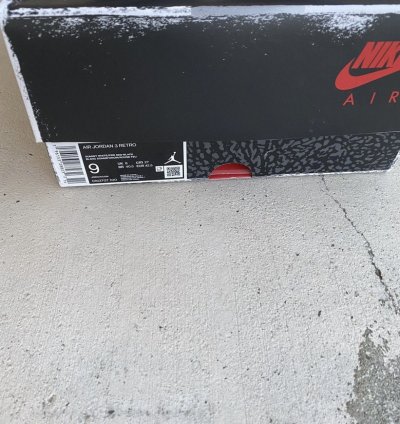 Men size 9 Nike Air Jordan 3 retro white cement reimagined