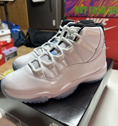 NEW Men Size 10 Jordan 11 Retro Columbia Legend Blue