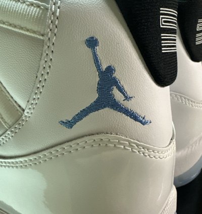 NEW Men Size 10 Jordan 11 Retro Columbia Legend Blue
