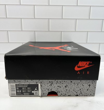 NEW Nike Retro Air Jordan Red White Fire 4s 4 Mens Men