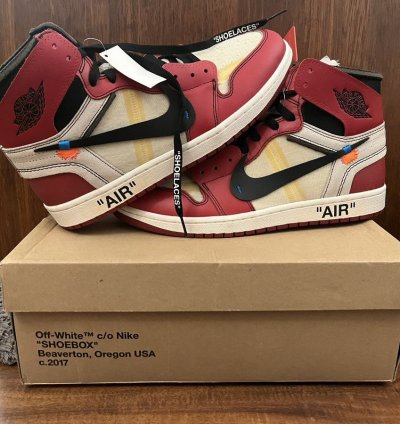 NEW Off-White Jordan 1 Chicago Size 10 5