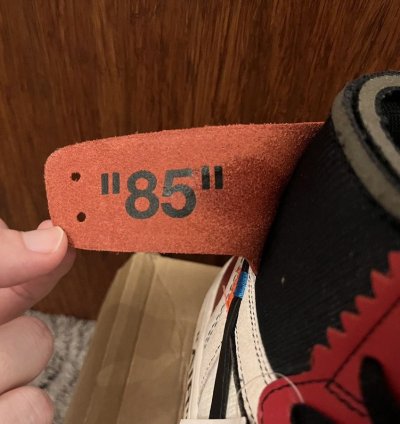 NEW Off-White Jordan 1 Chicago Size 10 5