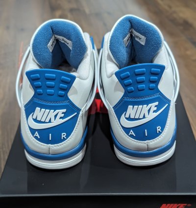 Nike Air Jordan 4 Retro Military Blue