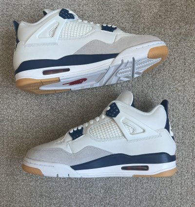 Nike sb Air Jordan 4