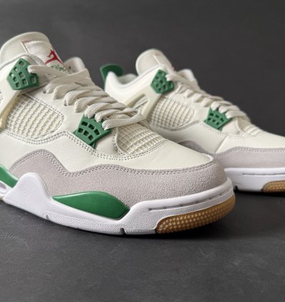 Nike SB Air Jordan 4 Retro Pine Green