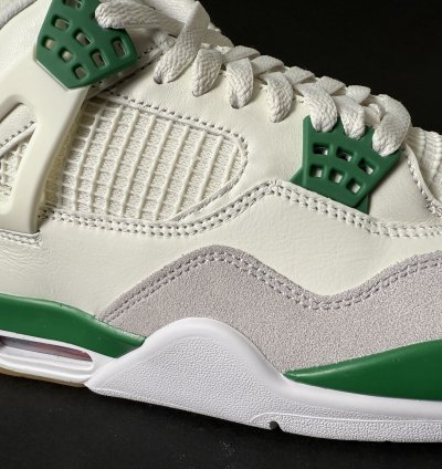 Nike SB Air Jordan 4 Retro Pine Green