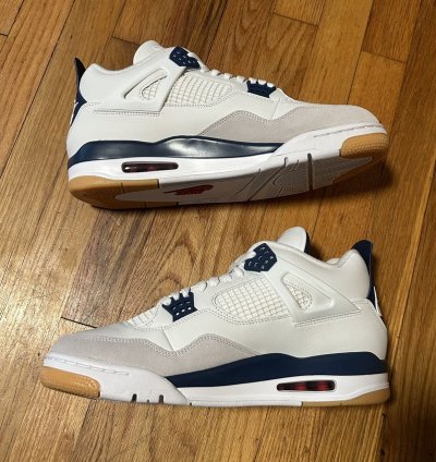Nike sb Jordan 4 Navy