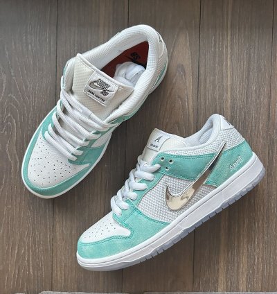 Nike Dunk SB April Skateboards