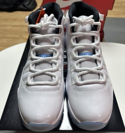 Jordan 11 Retro Columbia Legend Blue