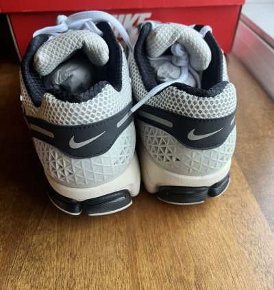 Nike Zoom Vomero 5 PRM Supersonic Light Bone