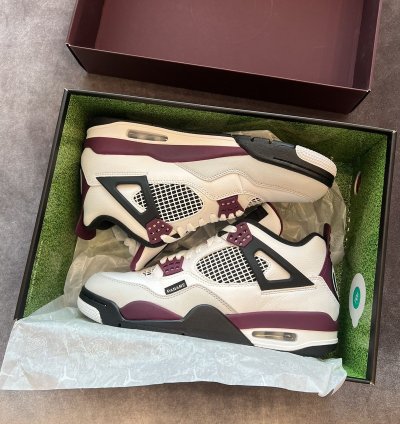 PSG Jordan 4