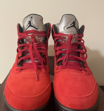 Raging Bull 5s (2021)