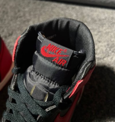 RARE Jordan 1 High OG Bred Black Red (1985) VINTAGE
