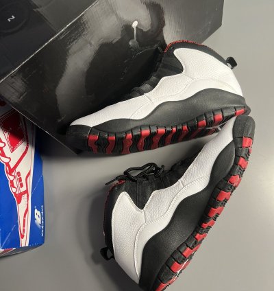 Retro Air Jordan 10 Chicago 2012 white varsity black