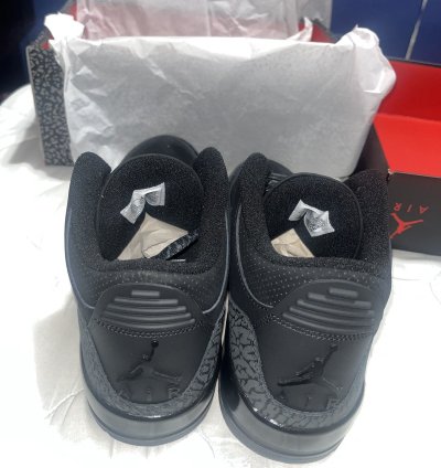 Retro Jordan 3 black cat