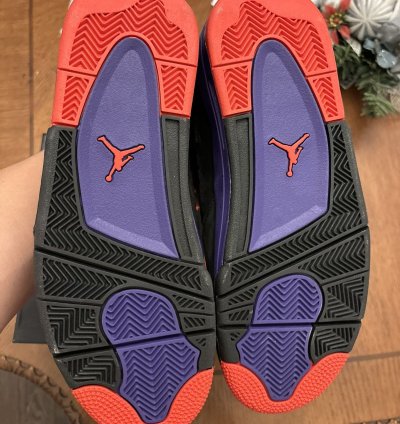 Size 10 - Jordan 4 Raptors Drake OVO (2019)