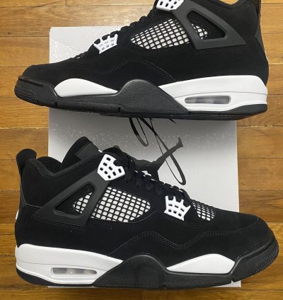 Size 10 5 - Air Jordan 4 Retro White Thunder Black Men