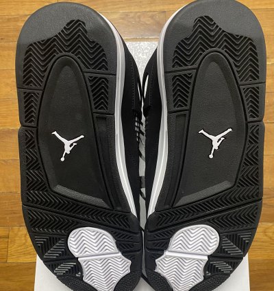 Size 10 5 - Air Jordan 4 Retro White Thunder Black Men