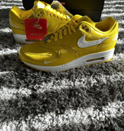 Supreme Nike Air Max 1 Speed Yellow