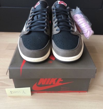 Travis Scott - Air Jordan 1 Low Dark Mocha