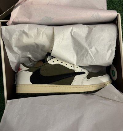 Travis Scott Jordan 1 low