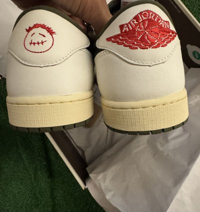 Travis Scott Jordan 1 low