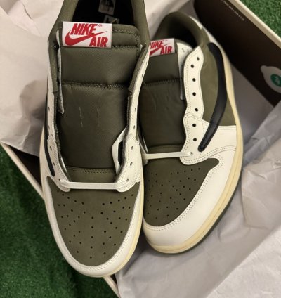 Travis Scott Jordan 1 low