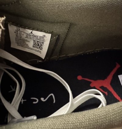 Travis Scott Jordan 1 low