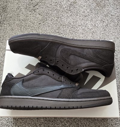 Travis Scott Jordan 1 Low Velvet Brown