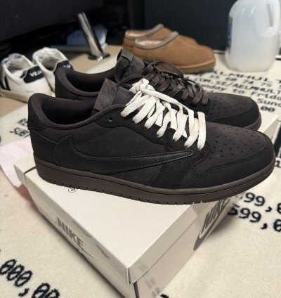 Travis scott jordan 1 low velvet mocha brown