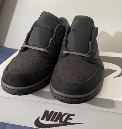 Travis scott Jordan one Low velvet browns