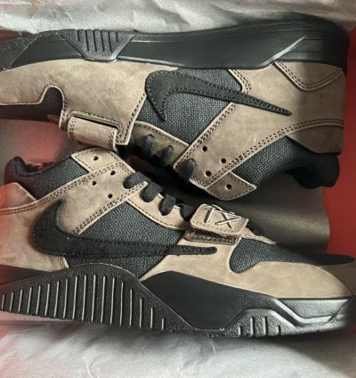 Travis Scott Jumpman Mocha