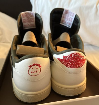 Travis Scott Medium Olive Adult Men