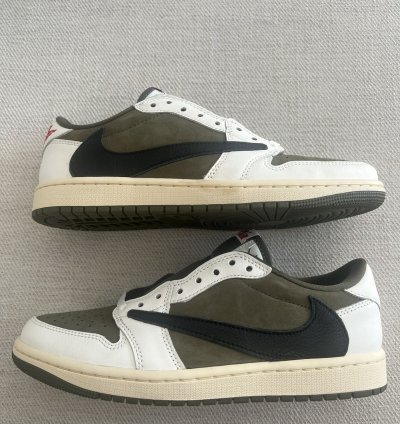 Travis Scott Medium Olive Jordan 1 Lows - Size 8