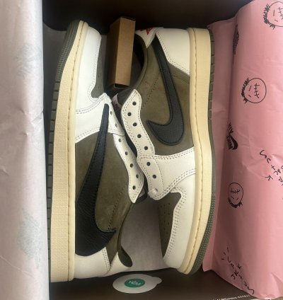 Travis Scott Medium Olive Jordan 1 Lows - Size 8