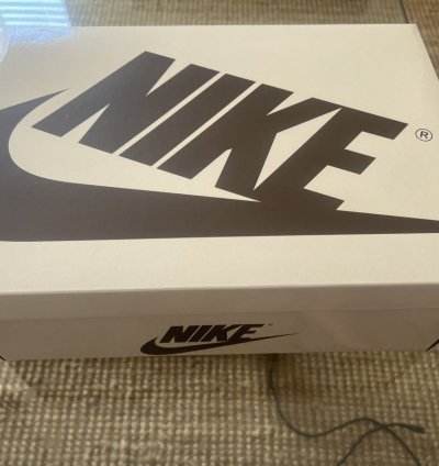 Travis Scott Medium Olive Jordan 1 Lows - Size 8