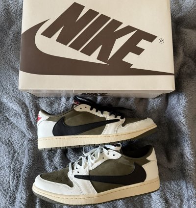 Travis Scott Medium Olive Jordan 1 Retro Low OG SP