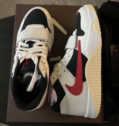 Travis Scott Nike Jumpman Jack TR University Red