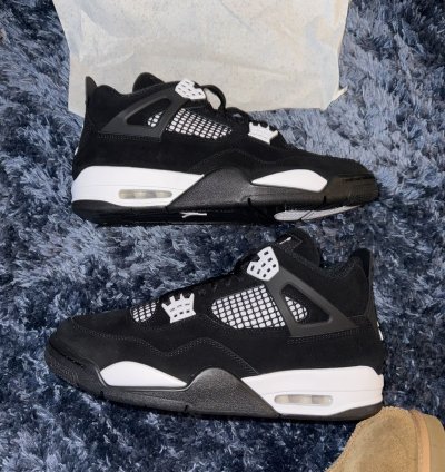 White Thunder 4s