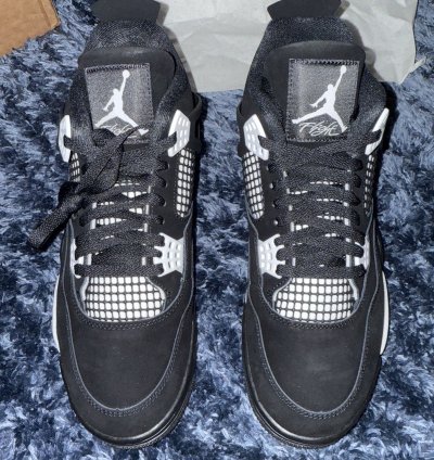 White Thunder 4s