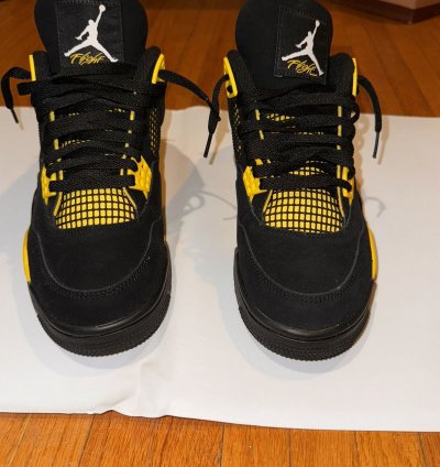 Yellow thunder Jordan 4(ds)