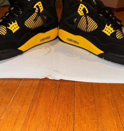 Yellow thunder Jordan 4(ds)