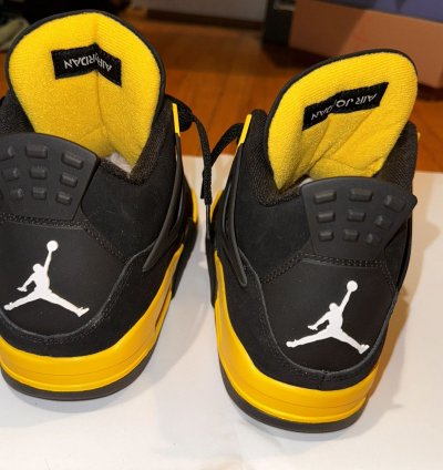 Yellow thunder Jordan 4(ds)