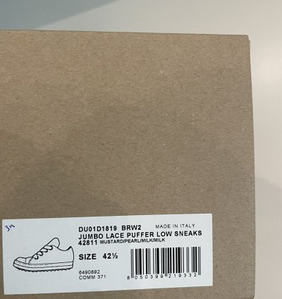 (42 5) Plush Puffer Jumbo Lace Sneakers