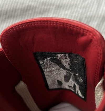(43) Cardinal Red Ramone Sneakers