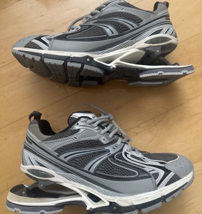 Balenciaga -Pander