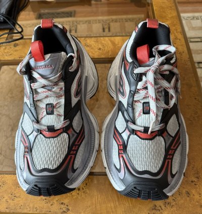 Balenciaga 10XL Sneaker White Grey Red