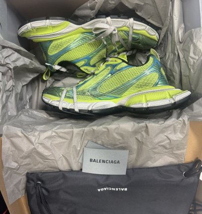Balenciaga 3XL BNIB sz 44